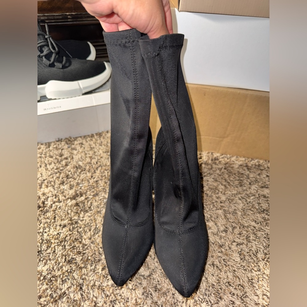 Heel Booties - Picture 3 of 4